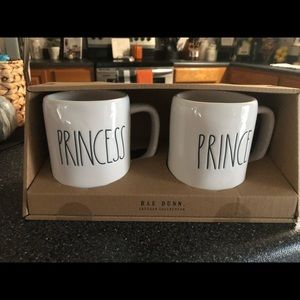 Rae Dunn mug set